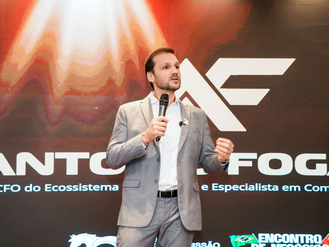 Momento do último encontro de negócios da Starvision